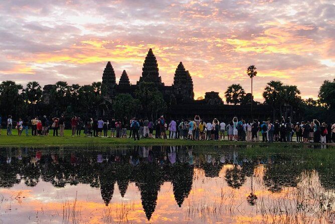Imagen del tour: Excursión conjunta de medio día al amanecer de Angkor Wat (en minivan de lujo)