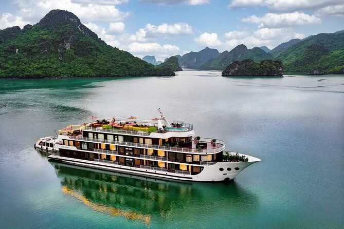 Imagen del tour: Dora Cruise 3 días Explore la bahía de Halong Lan Ha Bay Balcón privado