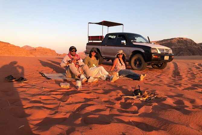 Imagen del tour: Excursión de un día en jeep por lo más destacado del desierto en Wadi Rum