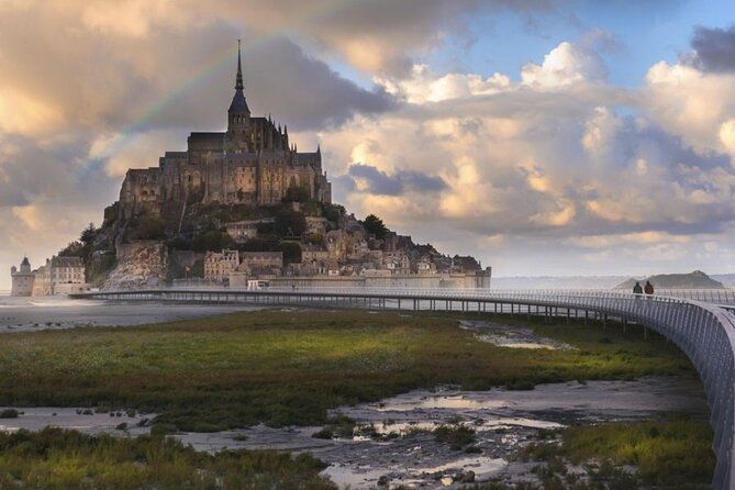 Imagen del tour: Mont-St-Michel: recorrido privado a pie "entrada a la abadía incluida"