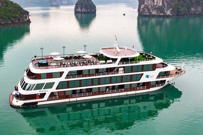 Imagen del tour: Le Theatre Cruise - Maravilla en la bahía de Halong Tour de 2 días y 1 noche