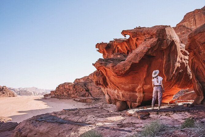 Imagen del tour: Excursión en jeep de 8 horas para grupos pequeños en Wadi Rum (con comida y noche)