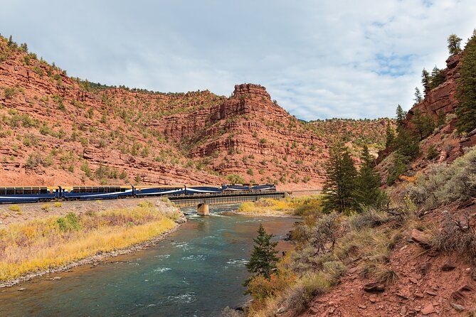 Imagen del tour: Ruta ferroviaria de las Rocallosas a las Rocas Rojas: de Denver a Moab