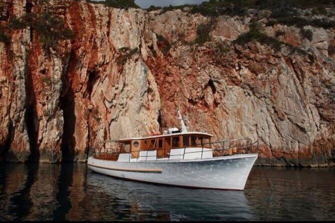 Imagen del tour: Paseo en barco en Delfina Hvar