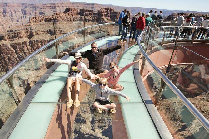 Imagen del tour: Excursión de un día en grupo al Gran Cañón y la presa Hoover con entrada opcional al Skywalk