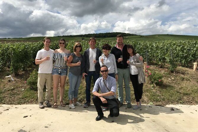 Imagen del tour: Recorrido de un día para grupos pequeños sobre Moët et Chandon y Taittinger con cata de champán desde Reims