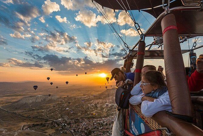 Imagen del tour: Vuelo en globo aerostático en Capadocia con pilotos experimentados