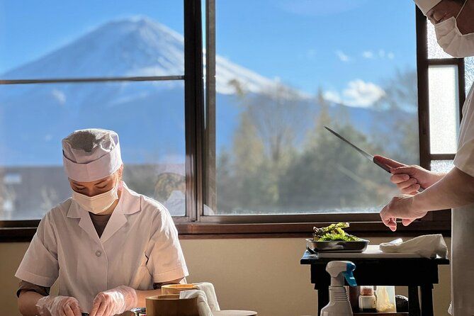 Imagen del tour: Lección de preparación de sushi Fujisan