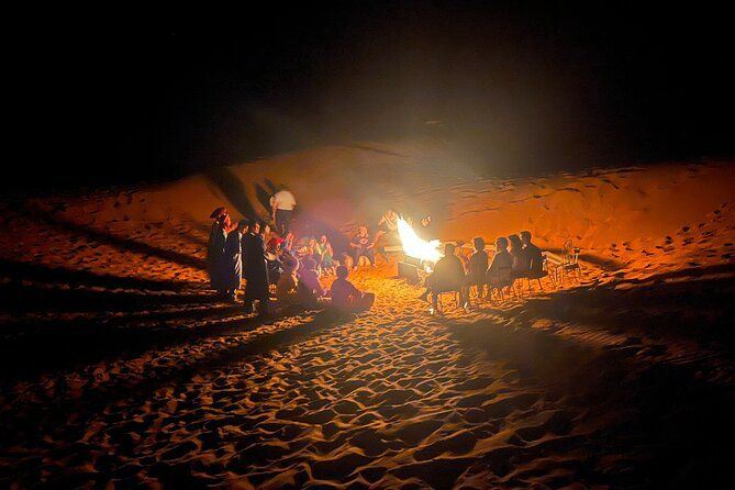 Imagen del tour: Disfrute de 2 noches en tiendas bereberes con paseo en camello al atardecer y al amanecer Sandboarding.atv