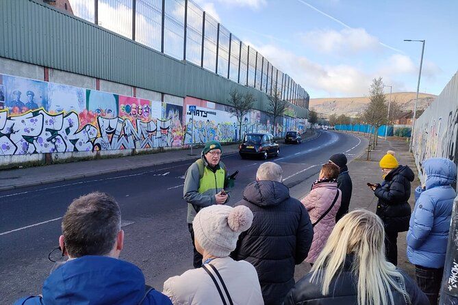 Imagen del tour: Tour de problemas de Belfast: muros y puentes