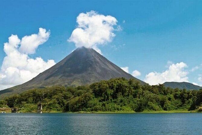 Imagen del tour: Dia Completo de Tour Privado al Volcán Arenal desde Guanacaste.
