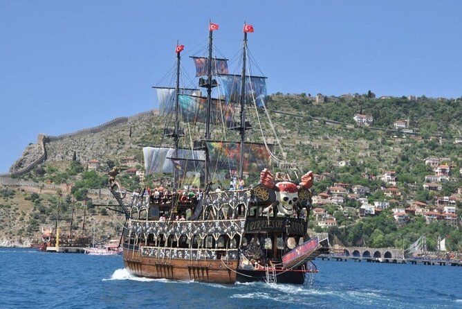 Imagen del tour: Alanya: tour en yate de piratas con almuerzo y refrescos