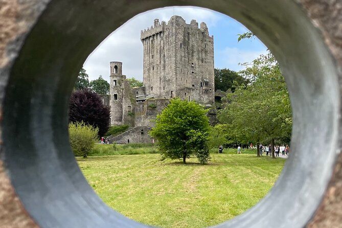 Imagen del tour: Tour privado del castillo de Blarney, Kinsale y Cork