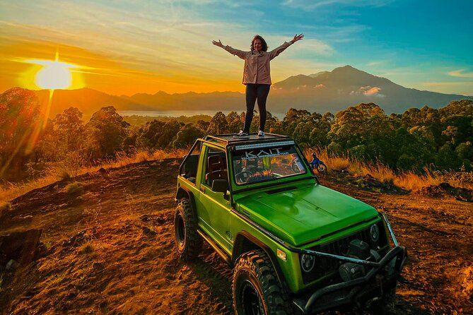 Imagen del tour: Tour privado en jeep al amanecer por el monte Batur