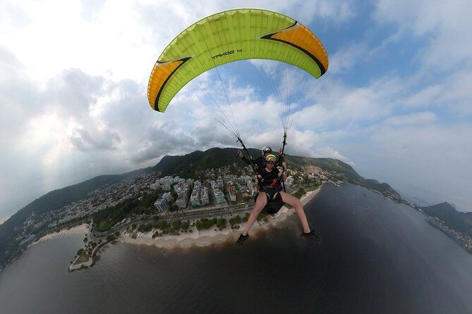 Imagen del tour: Experiencia de vuelo en parapente biplaza en Río de Janeiro Niterói