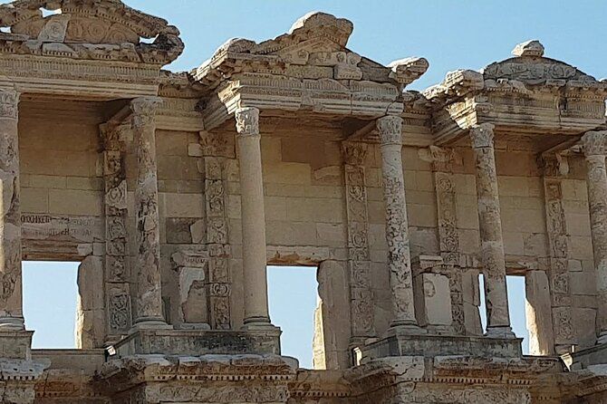 Imagen del tour: Visita privada sin colas a Éfeso: Templo de Artemisa y Virgen María