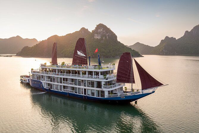 Imagen del tour: (Todo Incluido 5 ESTRELLAS) 2D1N Bahía Lan Ha en Le Journey Cruises