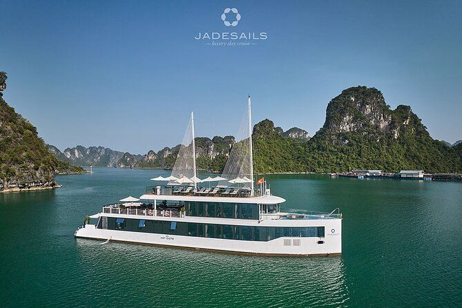 Imagen del tour: Crucero Jadesails: el crucero de un día más lujoso en la bahía de Halong y la bahía de Lan Ha