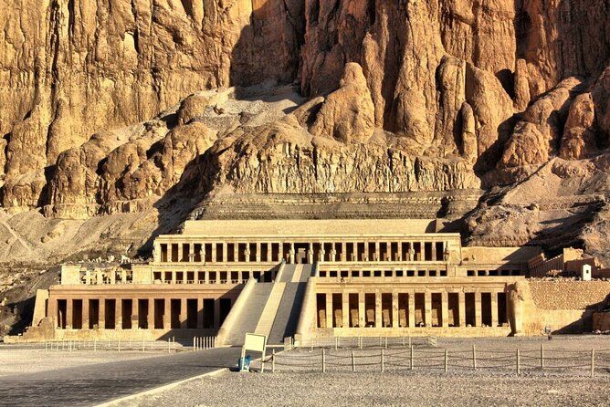 Imagen del tour: Reserve su aventura: Tour privado de Luxor desde Marsa Alam