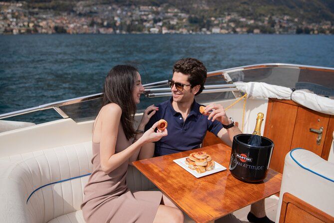 Imagen del tour: Tour privado en barco de 2 horas por el lago de Como para grupos de 1 a 7 personas