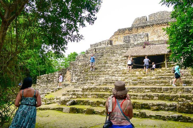 Imagen del tour: Ruinas Mayas de Chacchoben y Laguna de 7 Colores de Bacalar desde la Costa Maya