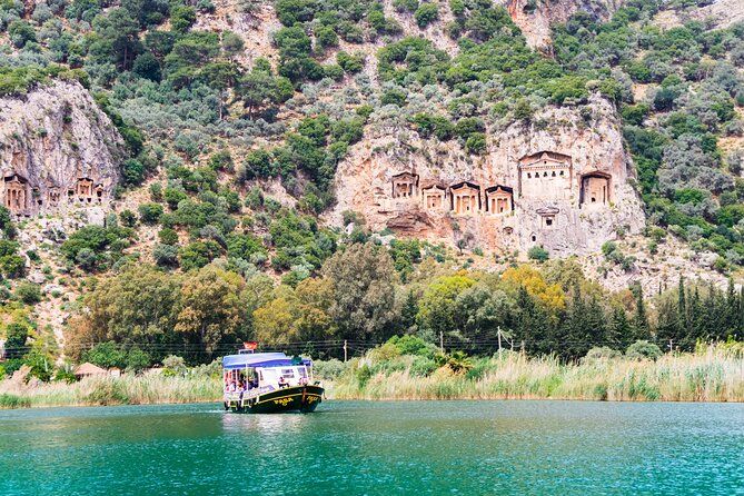 Imagen del tour: Tour por la playa de las tortugas de Dalyan con lago y baños de barro desde Marmaris