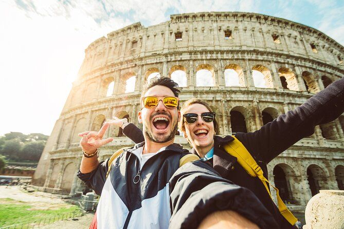 Imagen del tour: Evite las colas Visita para grupos pequeños al Coliseo con el Foro Romano y el Monte Palatino