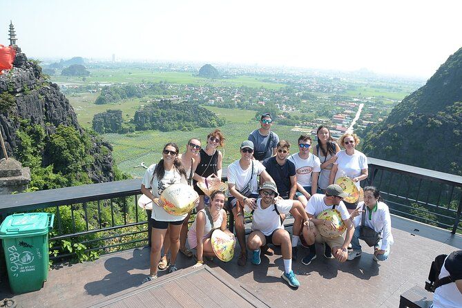 Imagen del tour: Ninh Binh: tour de día completo en Hoa Lu, Trang An y la cueva Mua