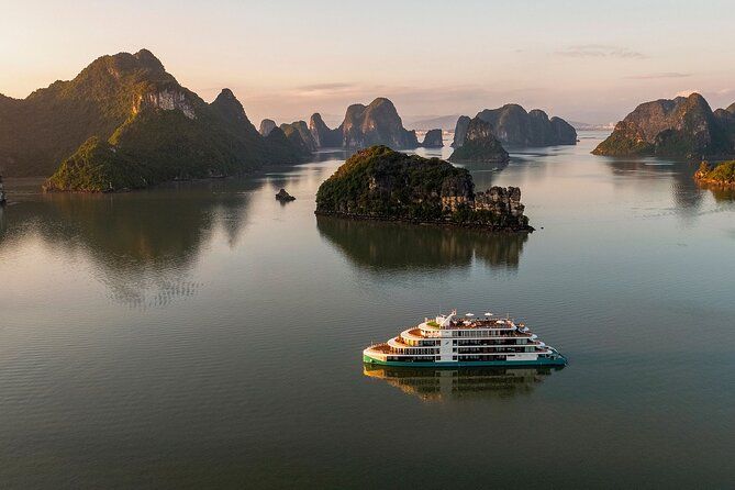 Imagen del tour: Crucero Capella de 3 días Explora la bahía de Halong y la bahía de Lan Ha desde Hanoi
