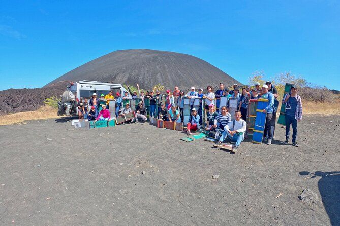 Imagen del tour: SANDBOARDING Cerro Negro Volcano, León NIcaragua.