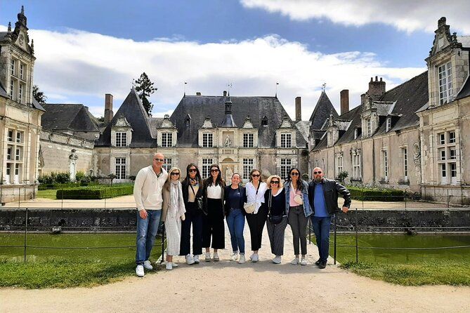 Imagen del tour: Excursión para grupos pequeños a los castillos de Chambord y Chenonceau con almuerzo en un castillo privado desde la ciudad de Tours