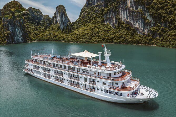 Imagen del tour: Crucero estelar de día completo Explora la bahía de Halong