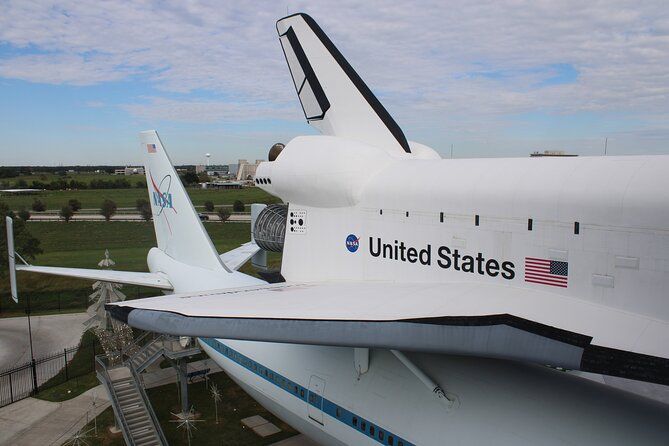 Imagen del tour: Tour por el túnel de Astroville y entrada al centro espacial de la NASA con servicio de traslado