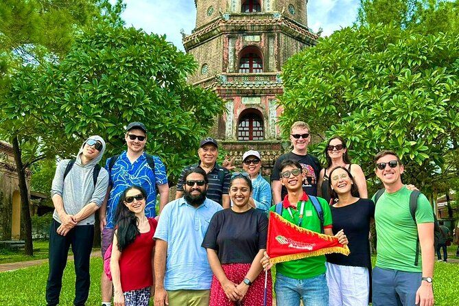 Imagen del tour: Tour diario en grupo por la ciudad imperial de Hue a través del pase Hai Van