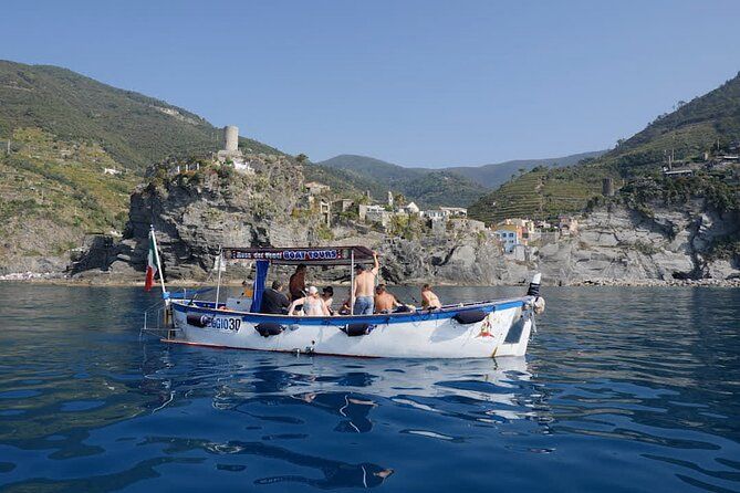 Imagen del tour: Paseo en barco por la mañana a Cinque Terre: desayuno y brunch a bordo