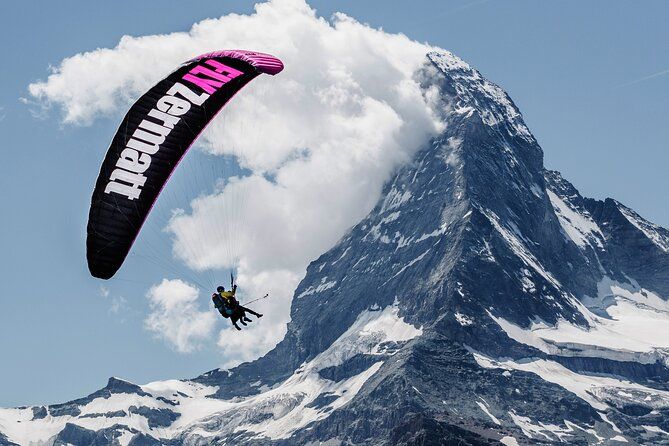 Imagen del tour: Parapente biplaza de 20 a 25 minutos en Zermatt y Matterhorn View