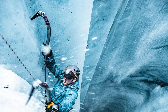 Imagen del tour: Experiencia privada en tirolina, escalada en hielo y cueva de hielo