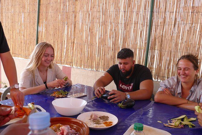 Imagen del tour: Clases de cocina para grupos pequeños con recorrido por Rabat
