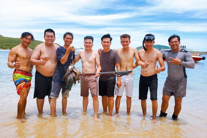 Imagen del tour: Tour por una isla desierta y caza de peces en Nha Trang