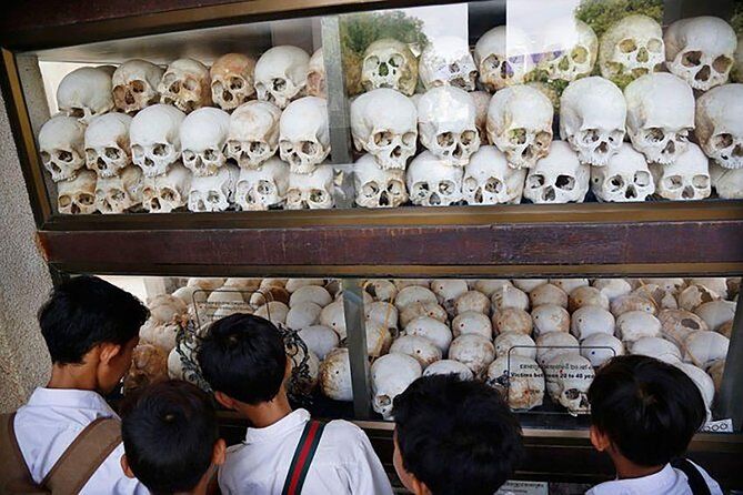 Imagen del tour: Tour por el campo de exterminio y el museo del genocidio de Toul Sleng