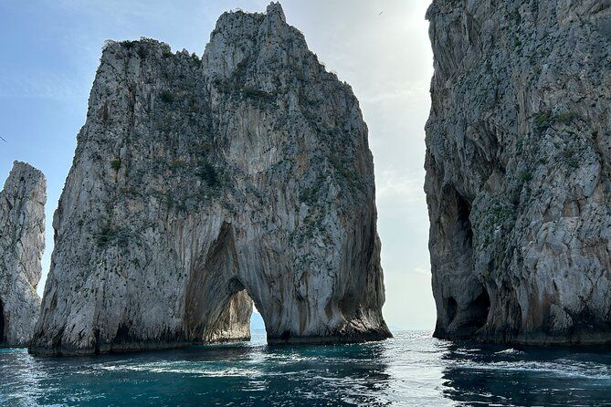Imagen del tour: Paseo en barco privado a Capri.