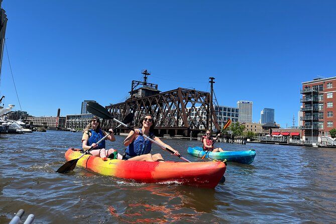 Imagen del tour: Tour en kayak por la cuajada de queso de Milwaukee
