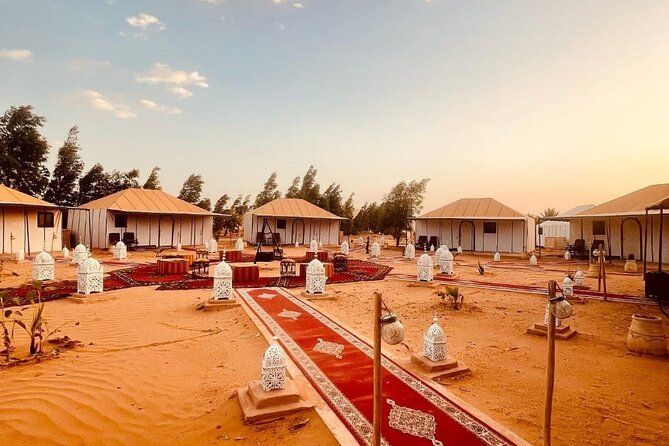 Imagen del tour: Pernoctación en el desierto y caminata en camello en Merzouga con sandboarding