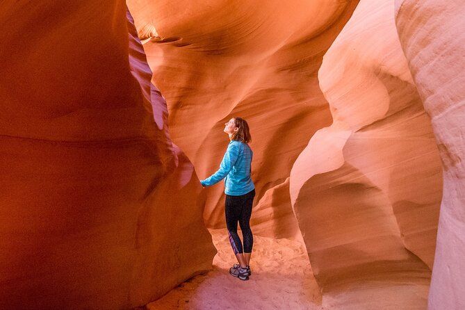 Imagen del tour: Tour privado a Antelope Canyon y Horseshoe Bend en un recorrido en automóvil de lujo