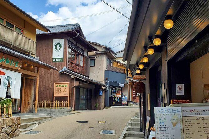 Imagen del tour: Excursión de un día al castillo Himeji, Arima Onsen y el monte Rokko desde Osaka