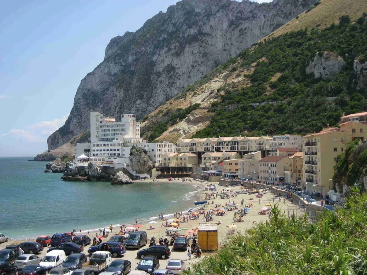 Vistas panorámicas de la playa de Catalan Bay