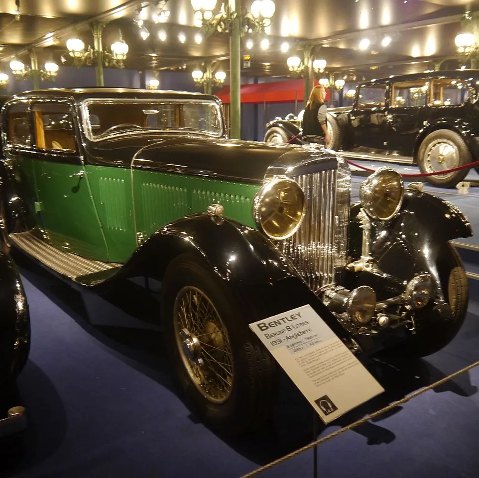 Exposición en el museo Ciudad del Automóvil, Mulhouse.