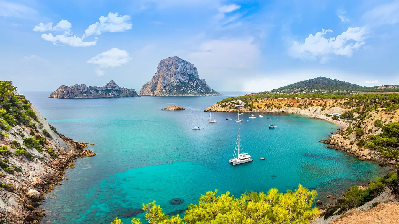 Imagen de Descubre cuales son las mejores calas de Ibiza