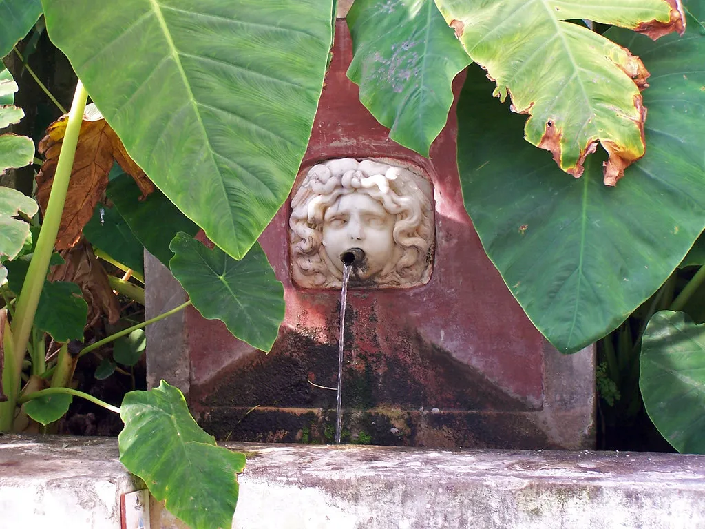 Fuente de la Medusa del Jardín de Minerva, Salerno.