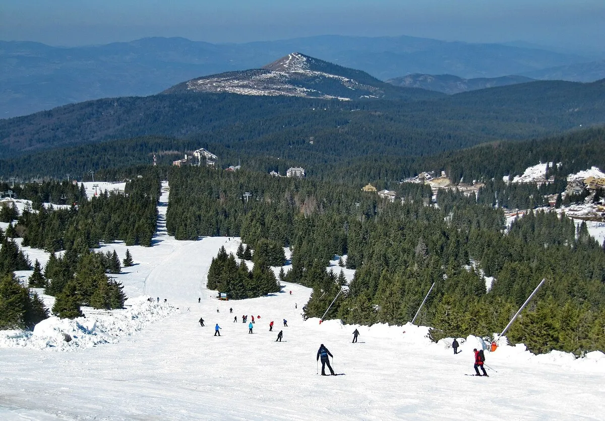 Una de las pistas principales de esquí en el centro de Serbia